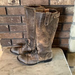🚫SOLD🚫 Crown Leather Distressed Oxford-Look Zip Up Mid-Calf Boot Size 6.5